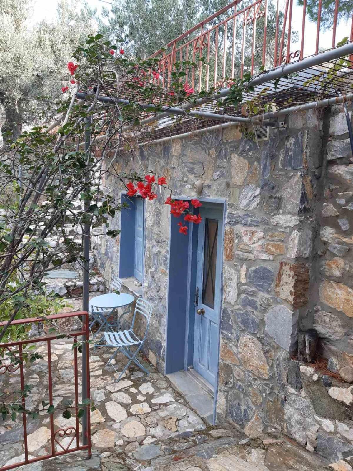 Δωμάτια Κόκκινος Πύργος Plomari エクステリア 写真