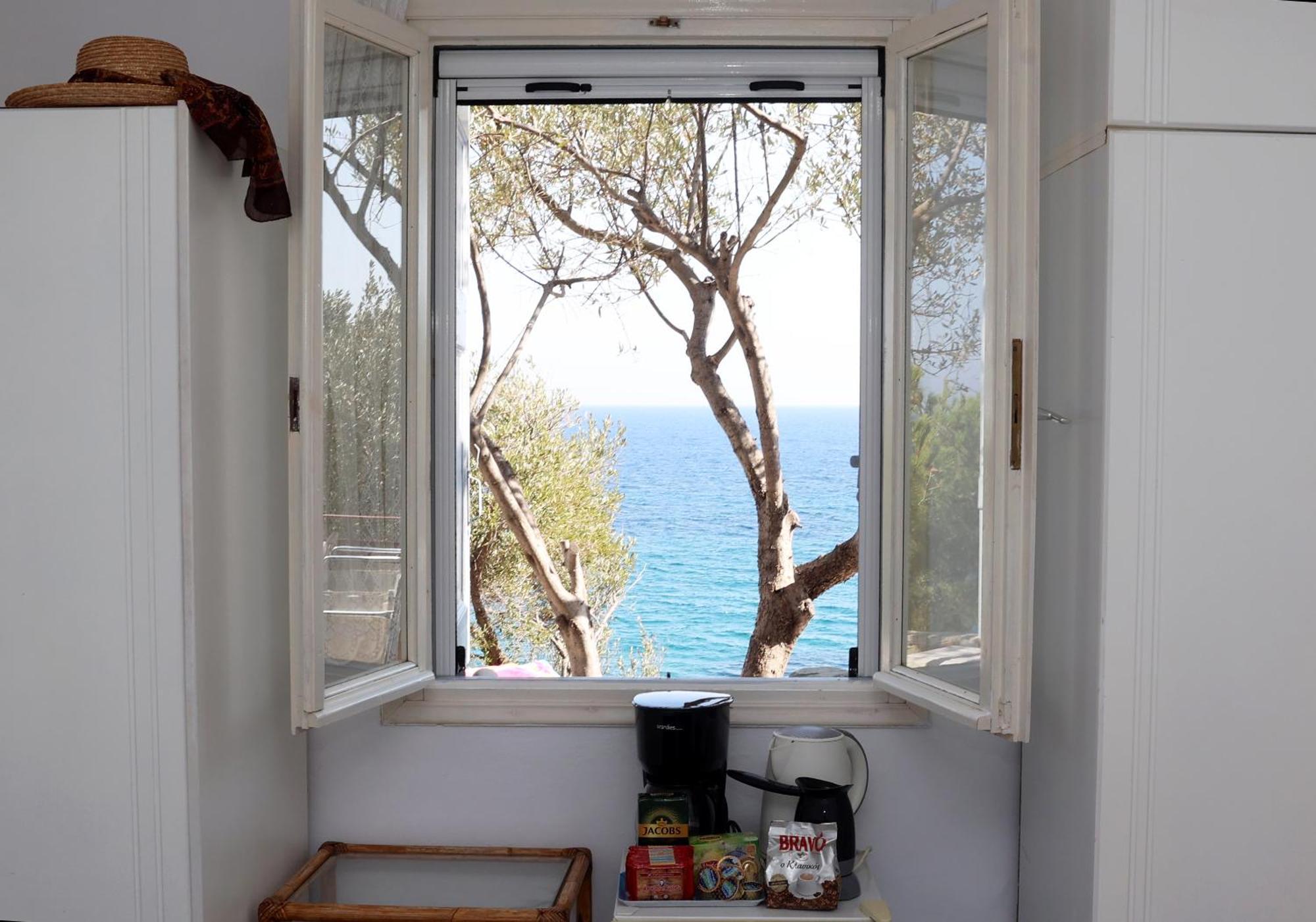 Δωμάτια Κόκκινος Πύργος Plomari エクステリア 写真