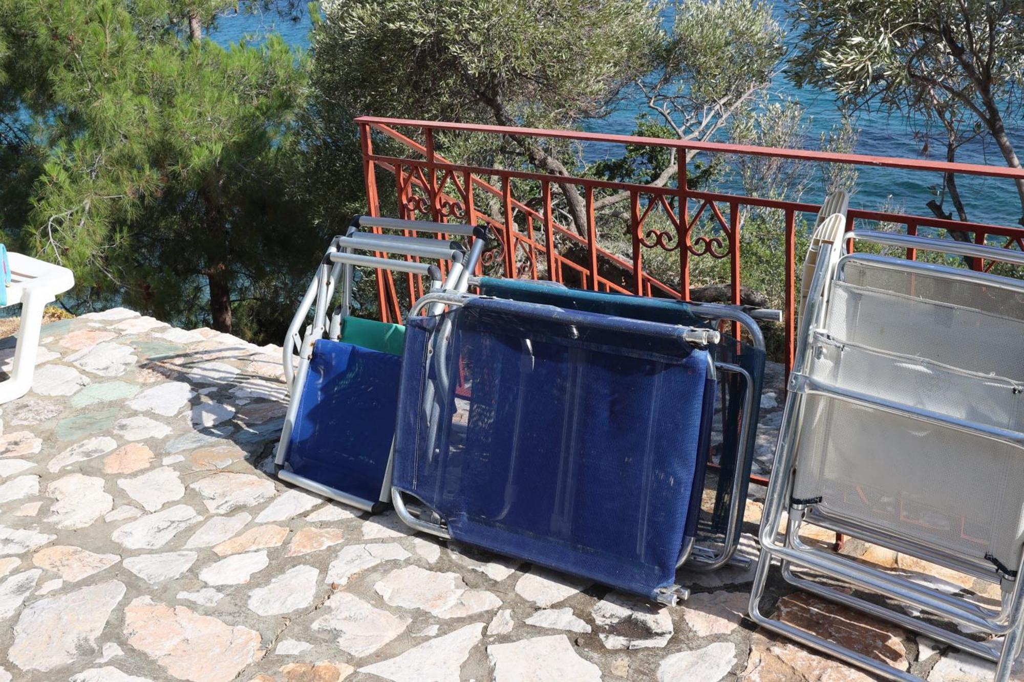 Δωμάτια Κόκκινος Πύργος Plomari エクステリア 写真