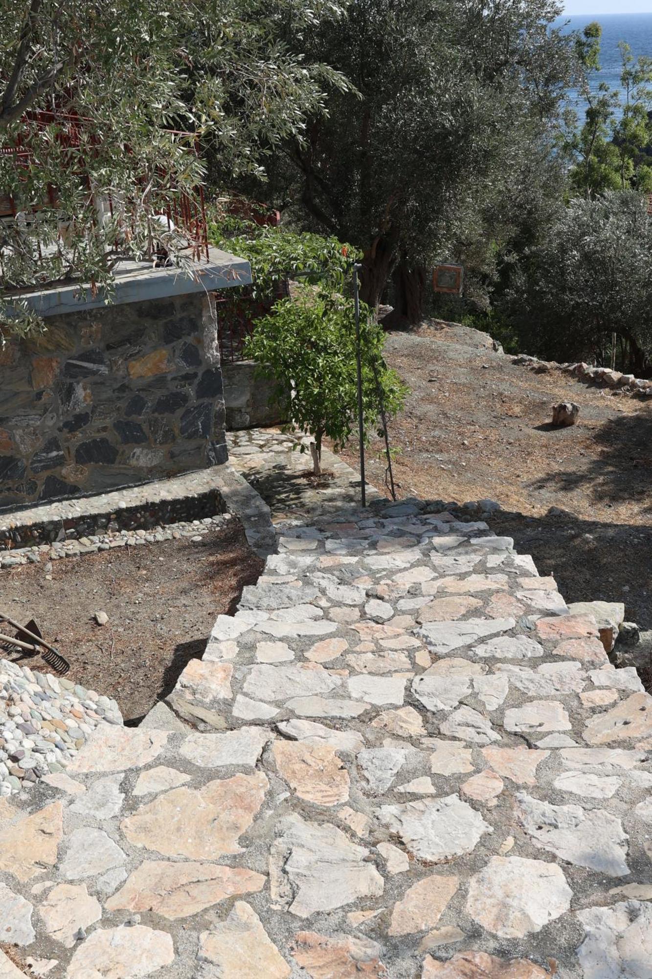 Δωμάτια Κόκκινος Πύργος Plomari エクステリア 写真
